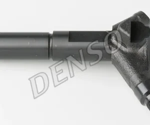 Инжектор за дизел Common Rail, модел 095000-6240, на Denso
